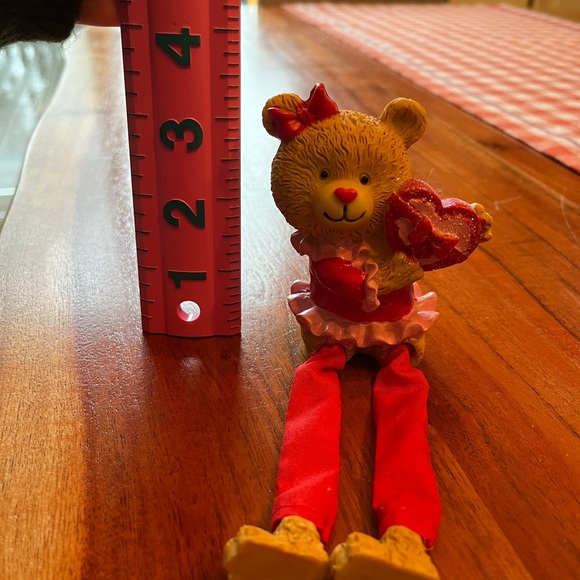 Adorable love bear figurine with dangly legs home office decor - Picture 3 of 3